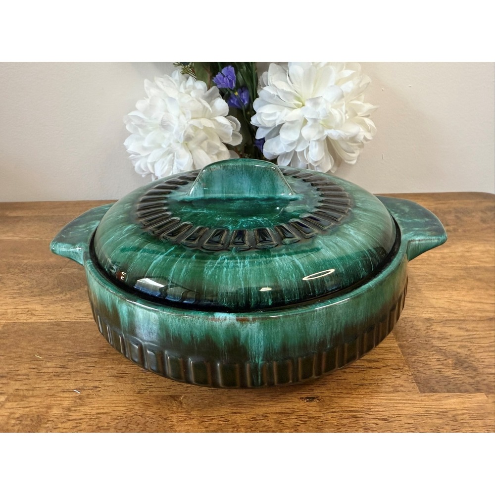 Blue Mountain Pottery Green Drip‎ Glaze Lidded Casserole Dish Vintage Canadian